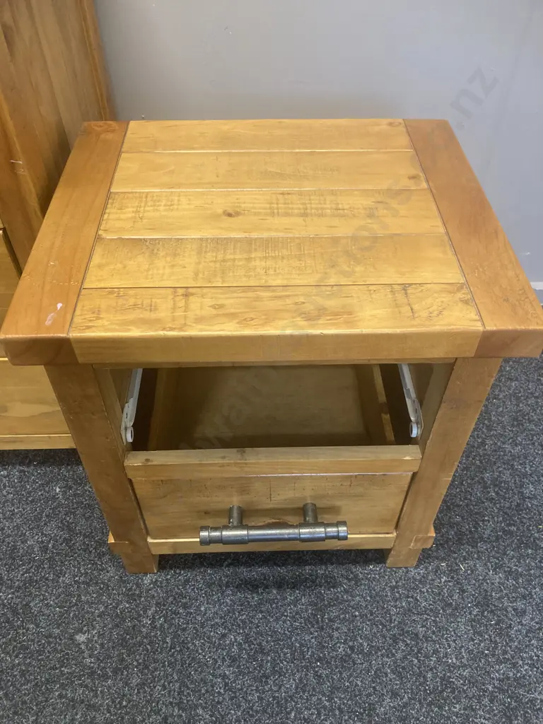 Wooden Bedroom Suite, 7 Drawer Chest With Mirror, 2 x Bedsides (1 Missing a Drawer), Steel Pipe Look Handles Image 1++